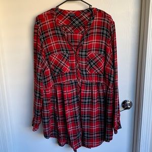 Button up plaid top with ruffled bottom. Excellent condition